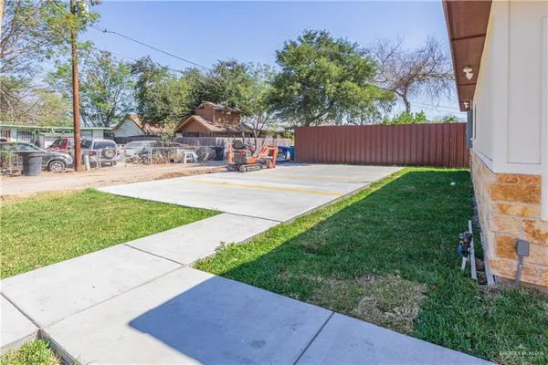 $1,450 | 2114 Galveston Avenue, Unit 3, McAllen, TX 78501