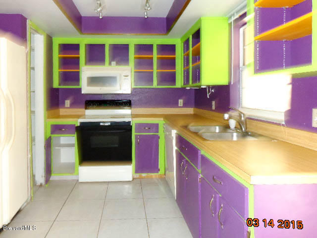 2316 Scotland Road Cocoa, FL 32926 - Photo 4 of 11 Kitchen