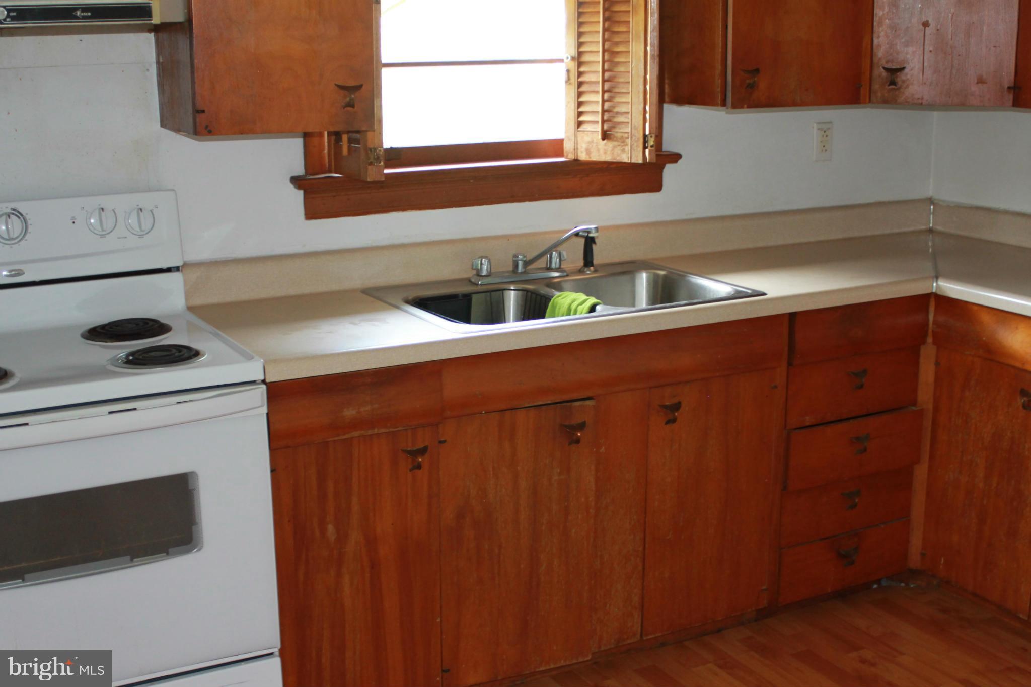 10236 Indiantown Road King George, VA 22485 - Photo 9 of 24 Kitchen