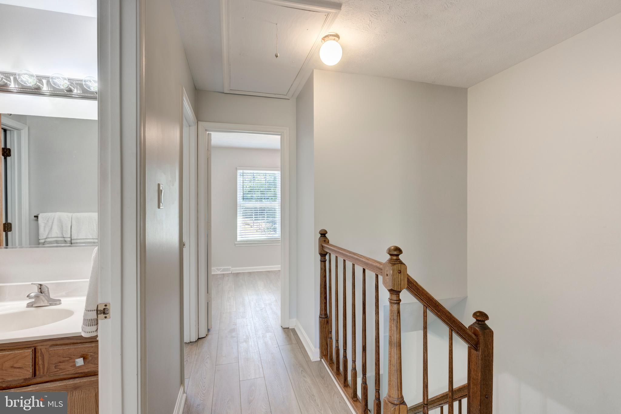 882 Gaming Square Hampstead, MD 21074 - Photo 28 of 46 Upper level hallway