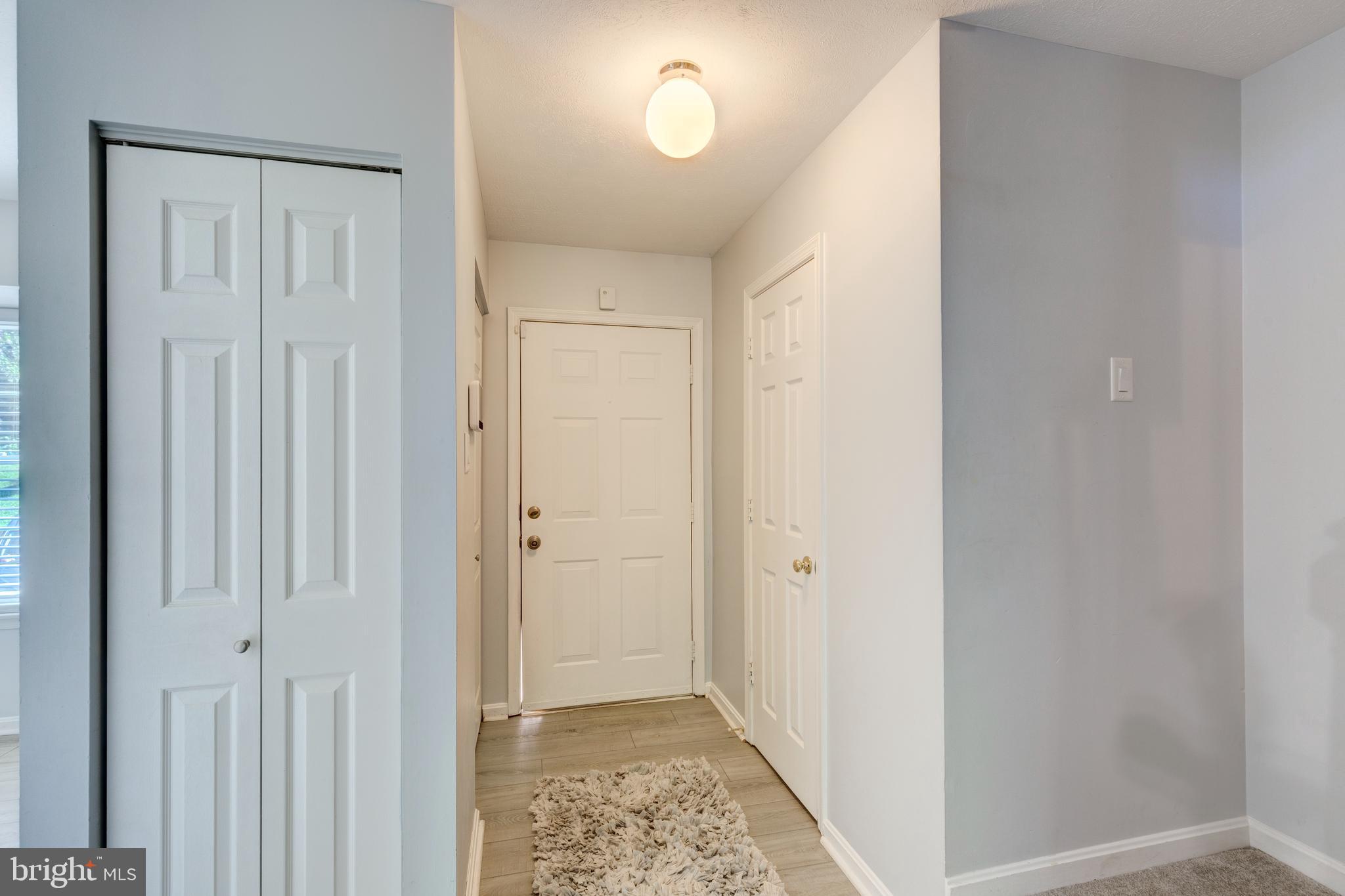 882 Gaming Square Hampstead, MD 21074 - Photo 5 of 46 Entry Foyer