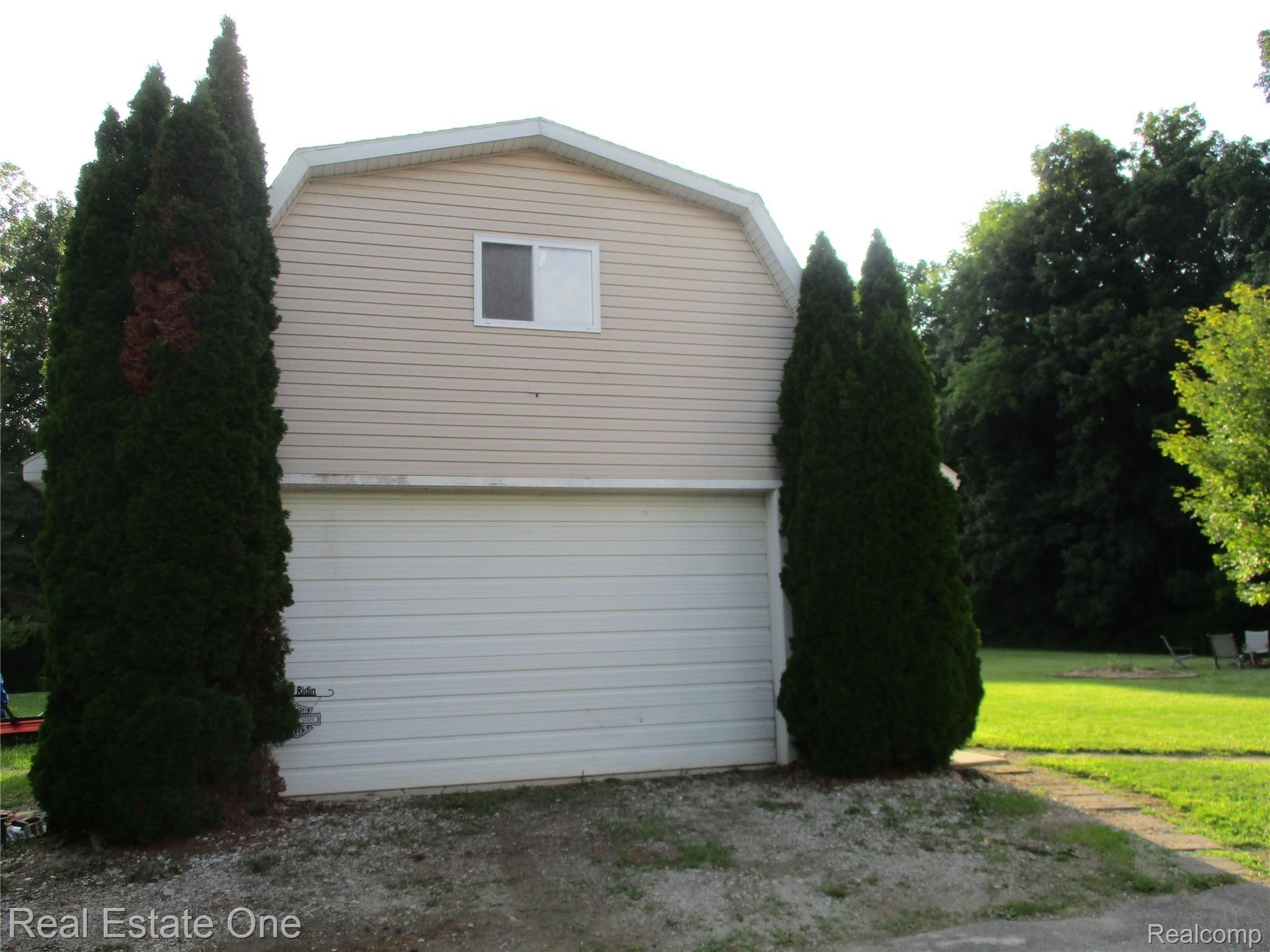 14192 North Hogan Road Linden, MI 48451 - Photo 42 of 45 IMG_2602.JPG