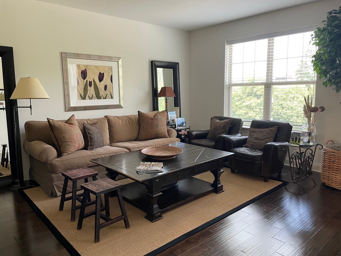 1234 Byrne Boulevard Vernon Hills, IL 60061 - Photo 7 of 12 a living room with furniture a wooden floor and a large window