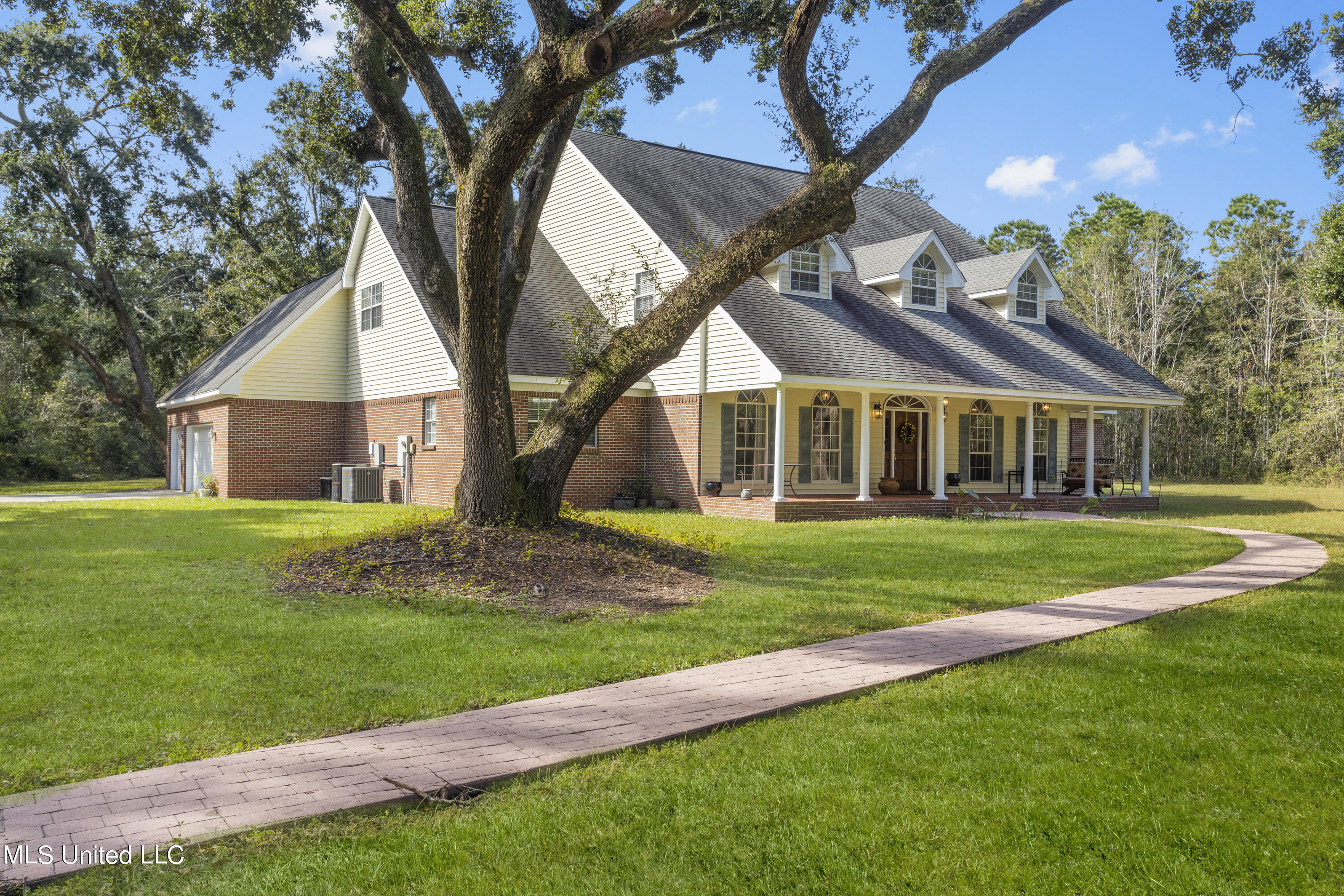 1122 Demourelle Road Pass Christian, MS 39571 - Photo 2 of 34 003
