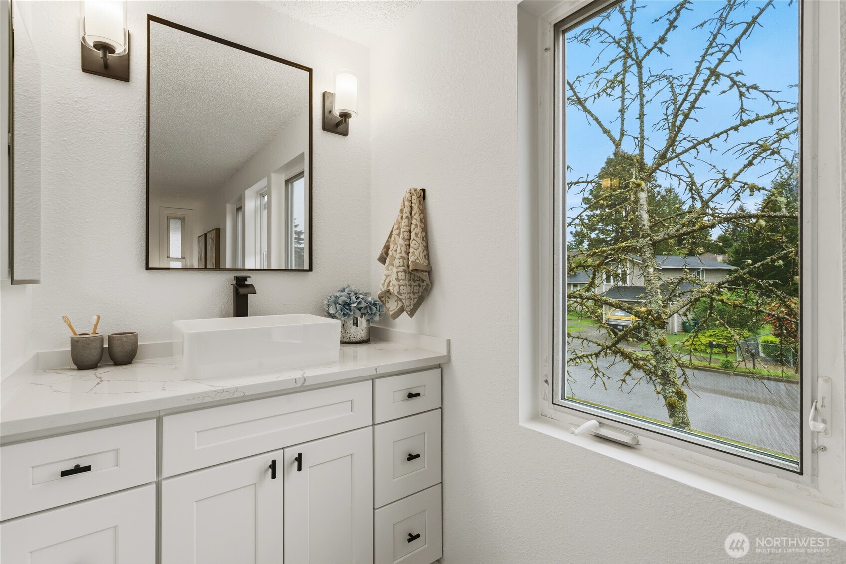2208 Vashon Avenue Northeast Renton, WA 98059 - Photo 19 of 32