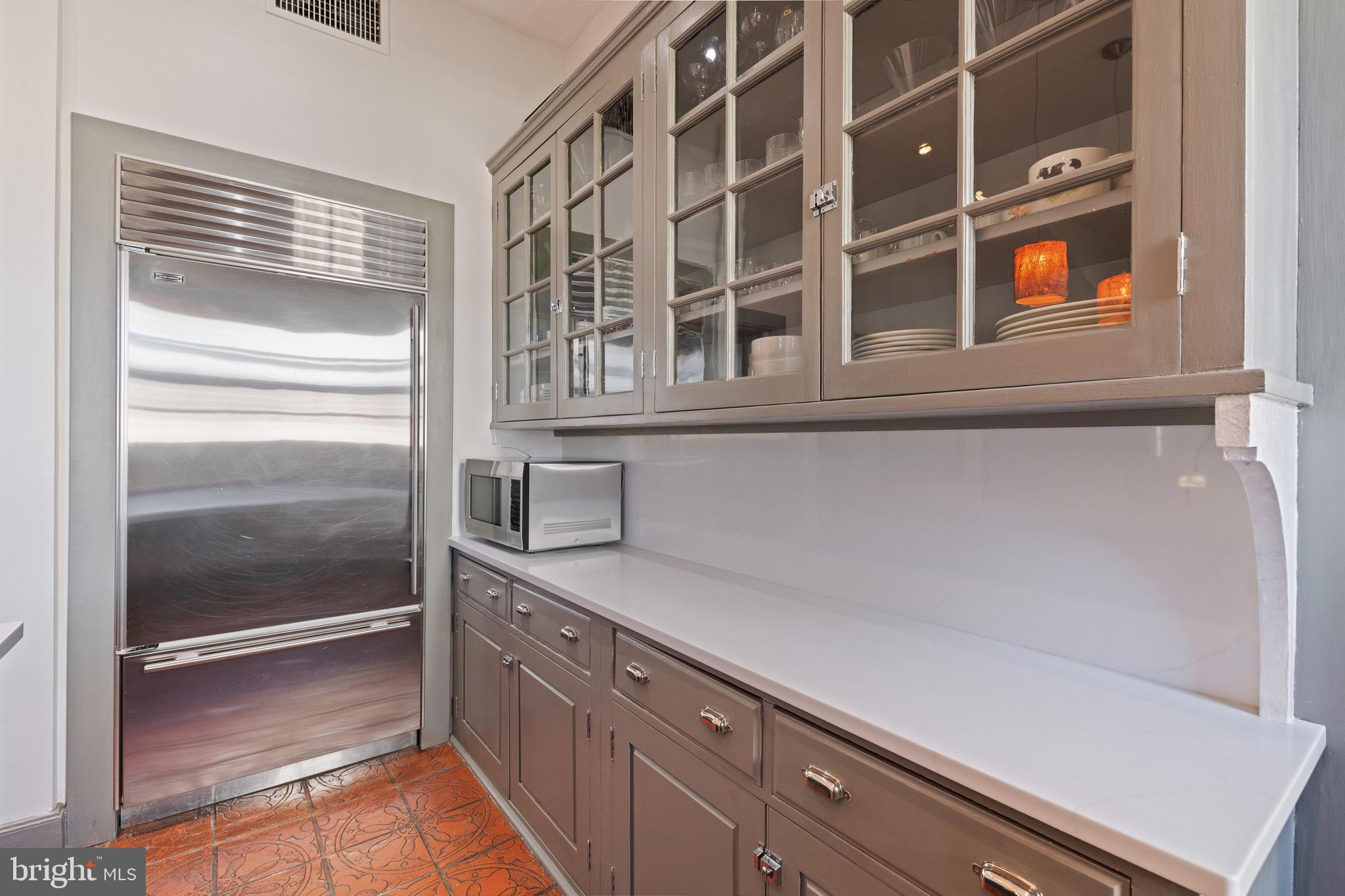 500 Somerset Road Baltimore, MD 21210 - Photo 21 of 80 Plenty of storage and counter space