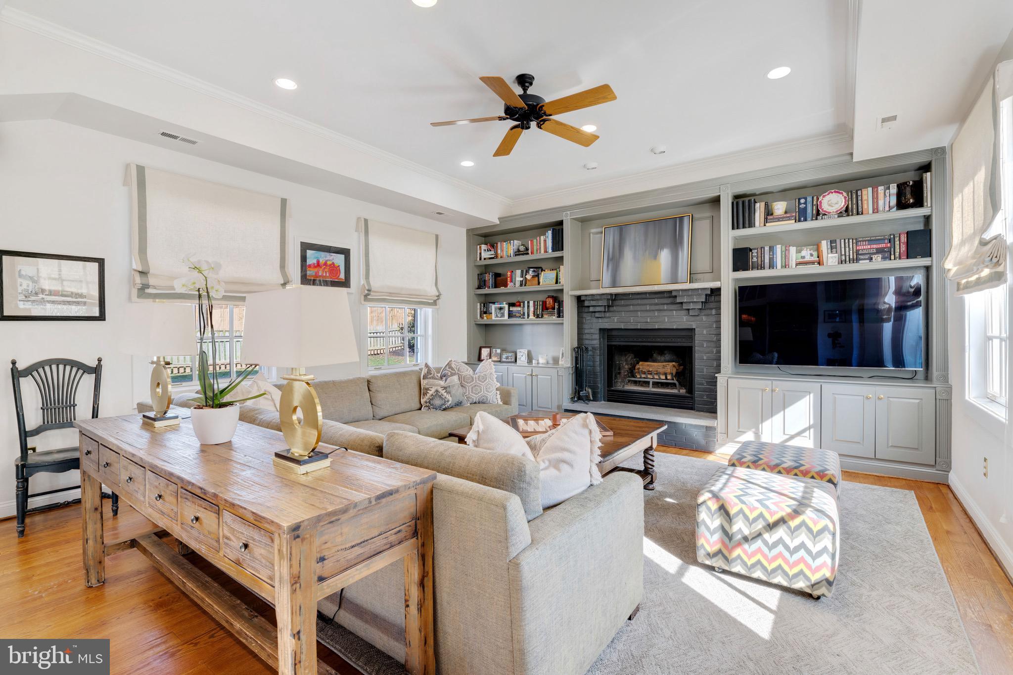 500 Somerset Road Baltimore, MD 21210 - Photo 22 of 80 Family room addition with built-ins and fireplace