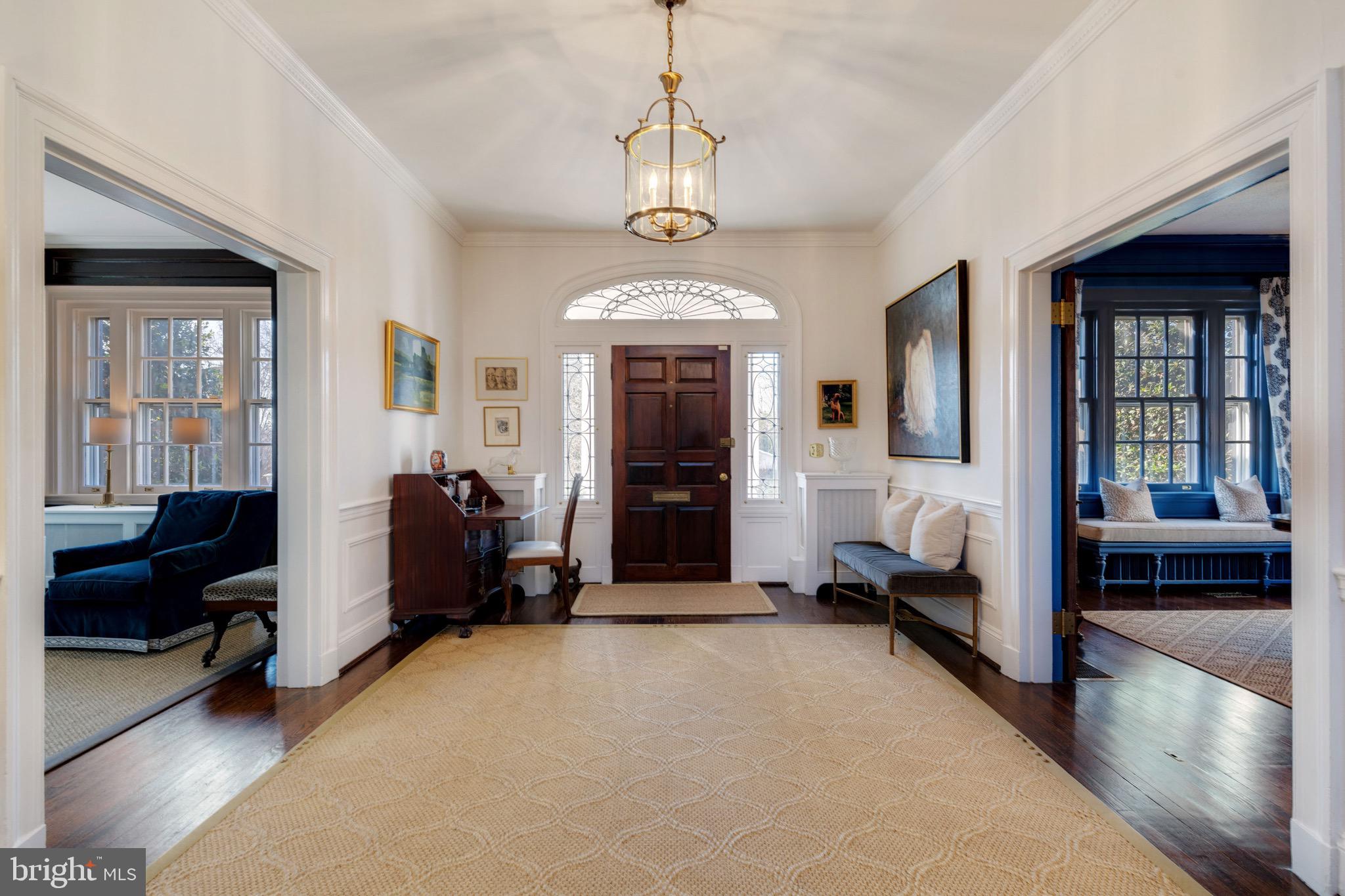 500 Somerset Road Baltimore, MD 21210 - Photo 6 of 80 Gracious foyer