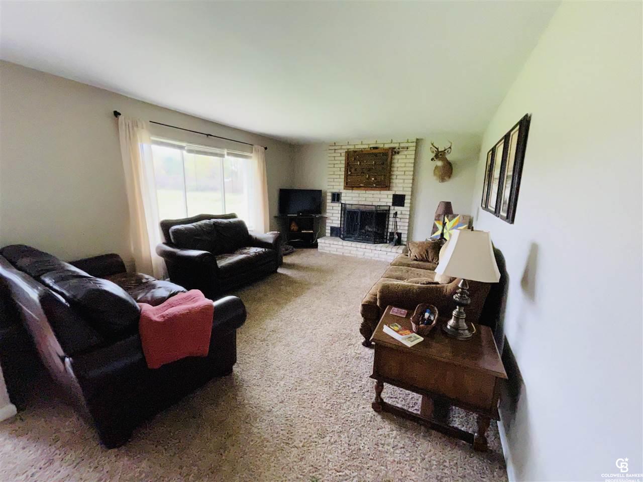 7291 South Durand Road Durand, MI 48429 - Photo 2 of 16 50058153-1.JPG