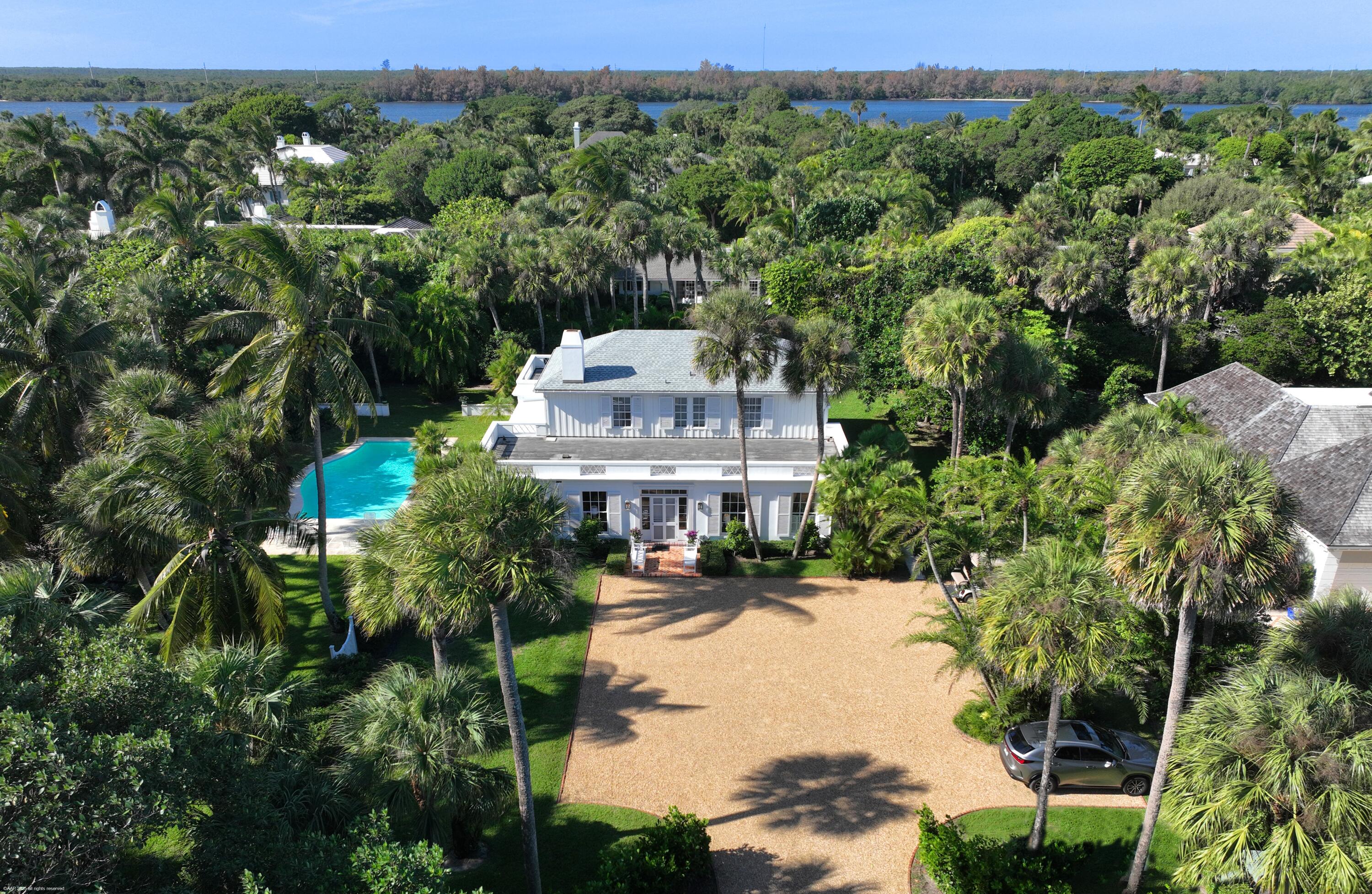 128 South Beach Road Jupiter Island, FL 33455 - Photo 2 of 29 128 S Beach Rd 003