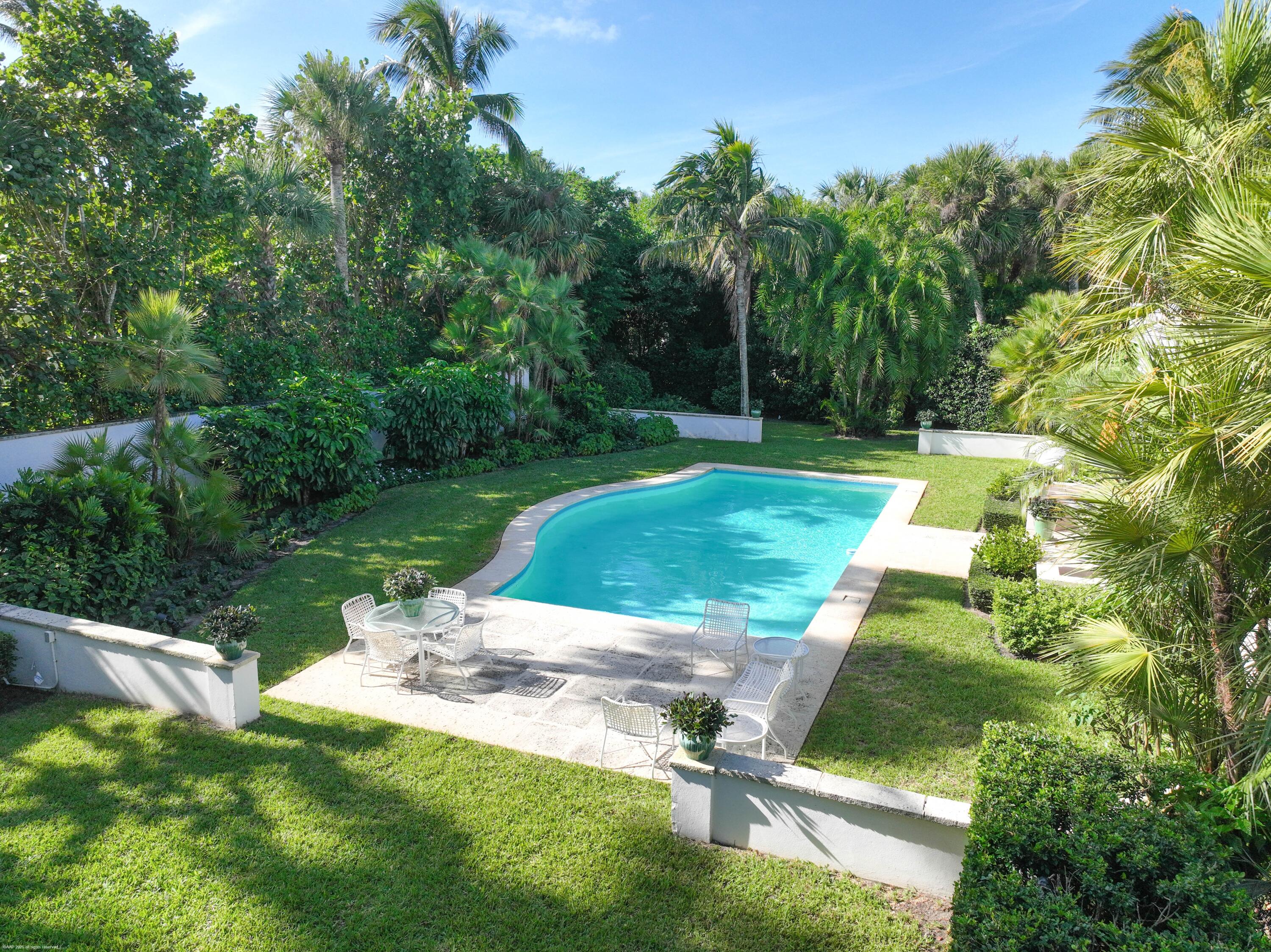 128 South Beach Road Jupiter Island, FL 33455 - Photo 29 of 29 128 S Beach Rd 054