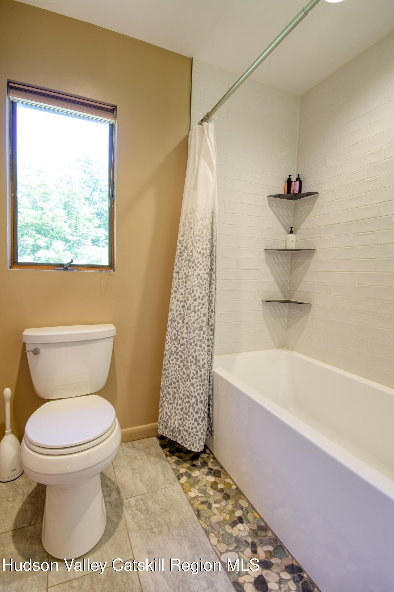 891 Old Post Road New Paltz, NY 12561 - Photo 23 of 26 21