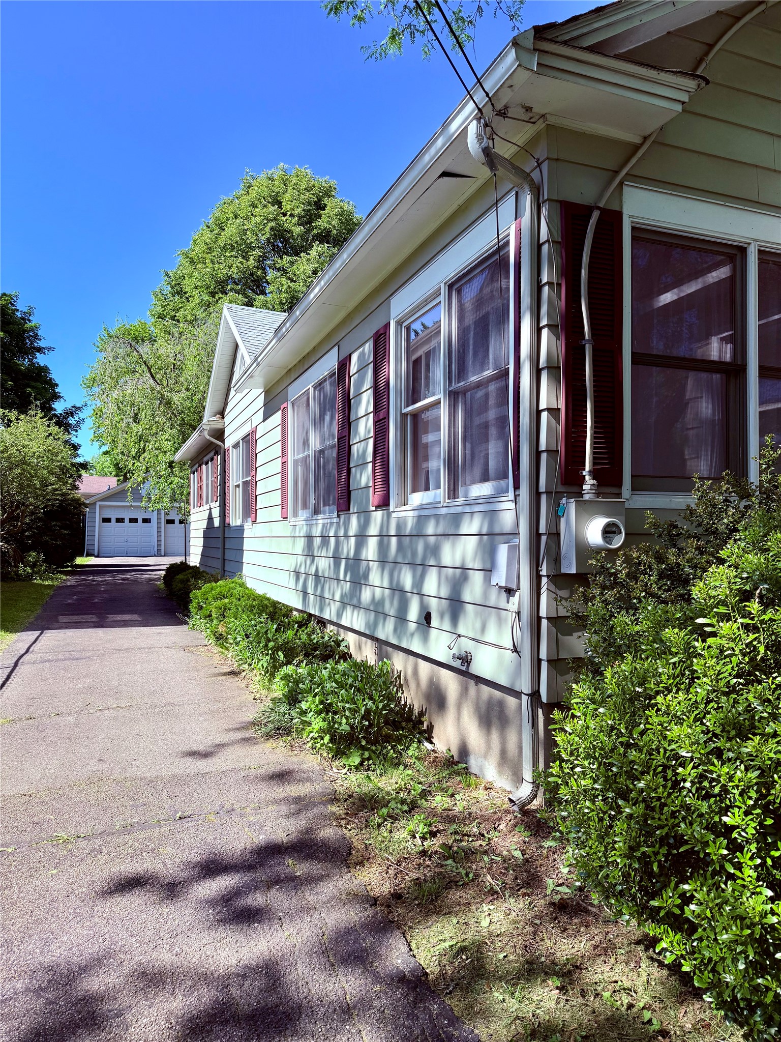 232 Riverside Drive Binghamton, NY 13905 - Photo 4 of 43
