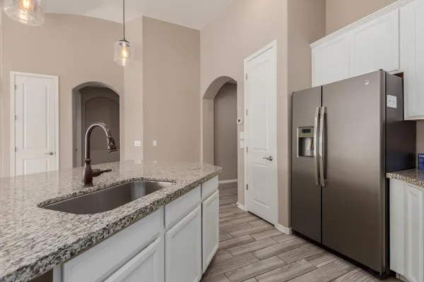 $2,650 | 10158 Theorem Drive, Mesa, AZ 85212