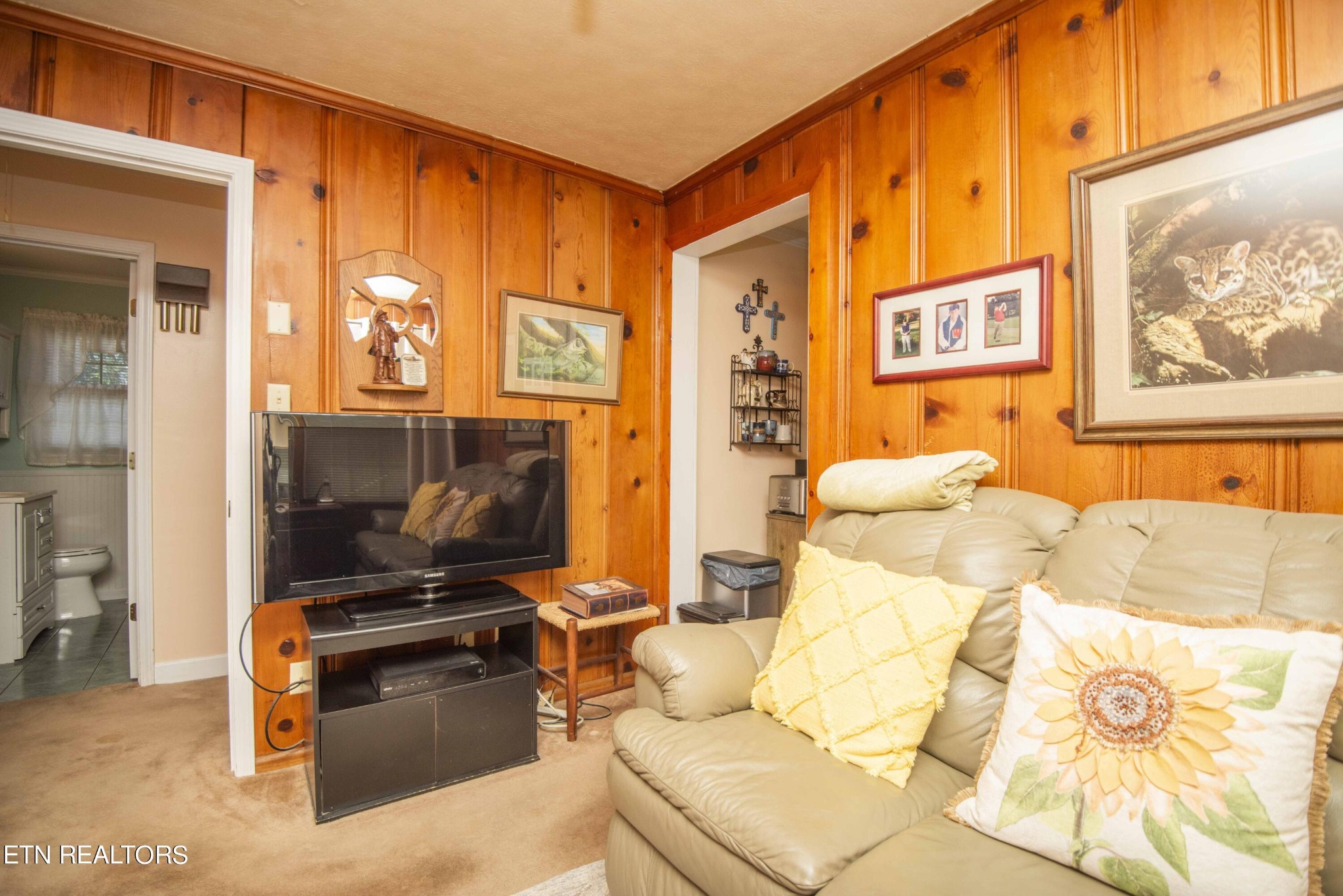 1704 Reaves Road Knoxville, TN 37912 - Photo 22 of 36 Gallery Image 22