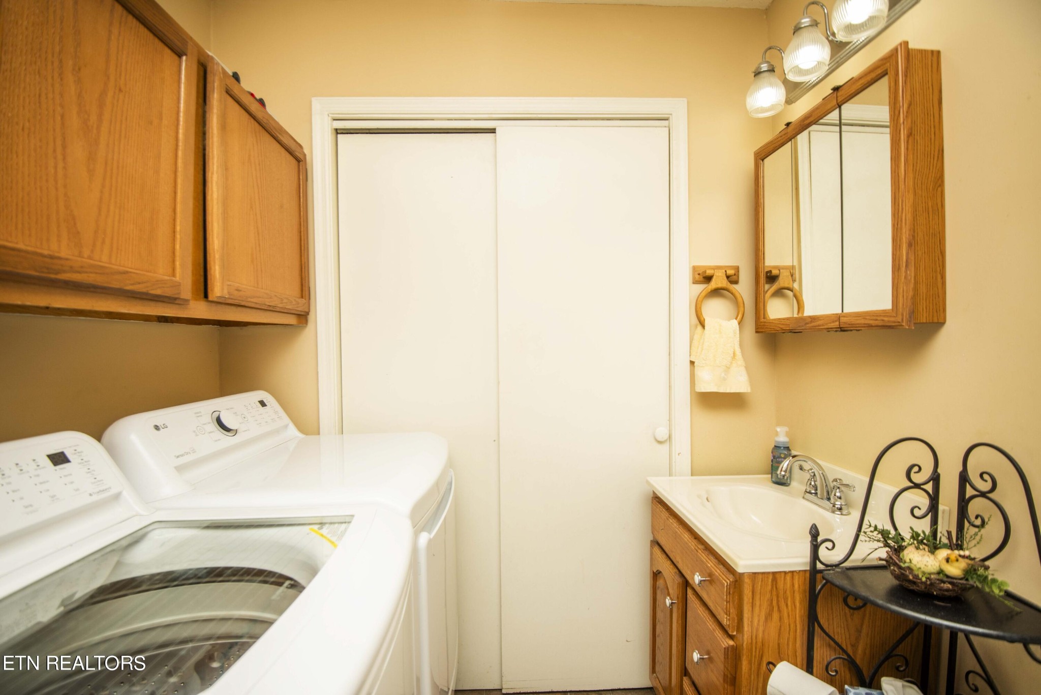1704 Reaves Road Knoxville, TN 37912 - Photo 25 of 36 Gallery Image 25