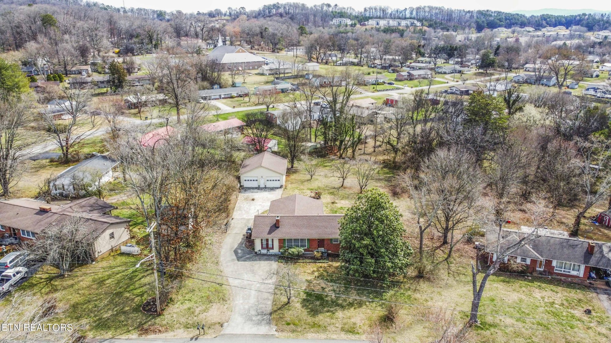 1704 Reaves Road Knoxville, TN 37912 - Photo 8 of 36 Gallery Image 8