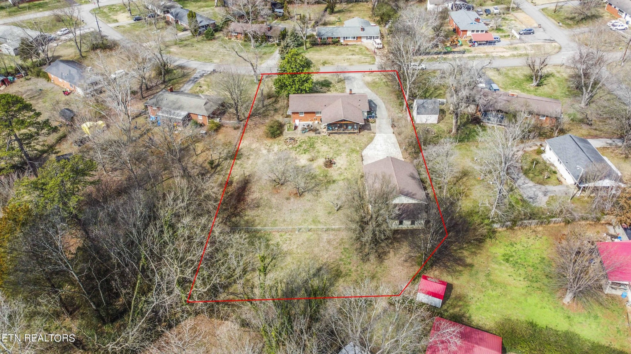 1704 Reaves Road Knoxville, TN 37912 - Photo 9 of 36 Gallery Image 9
