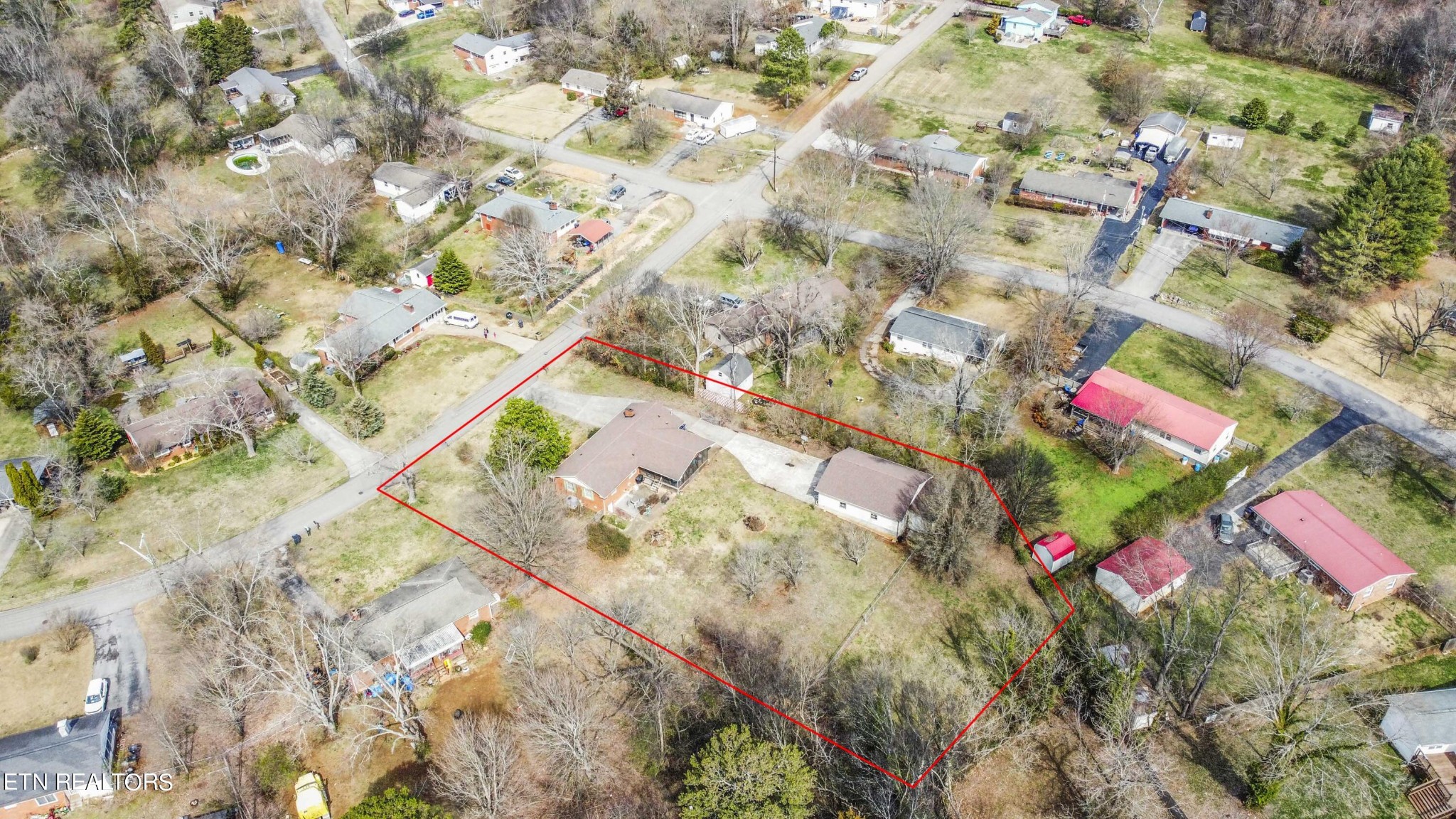 1704 Reaves Road Knoxville, TN 37912 - Photo 10 of 36 Gallery Image 10
