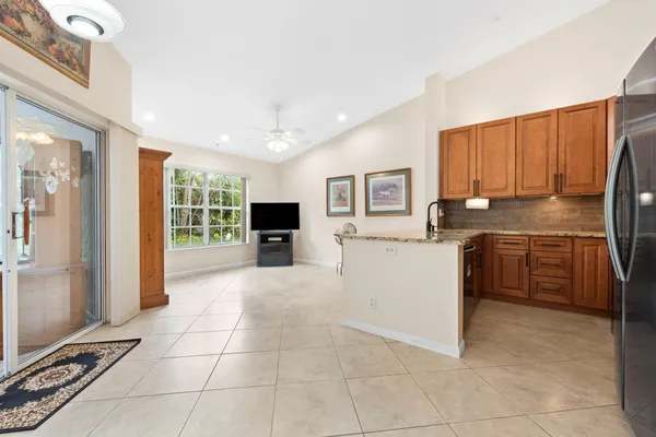 $305,000 | 7743 Silver Lake Drive, Unit 7743, Delray Beach, FL 33446