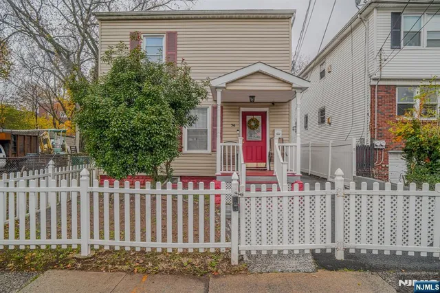 $390,000 | 74 Lincoln Place, Irvington, NJ 07111