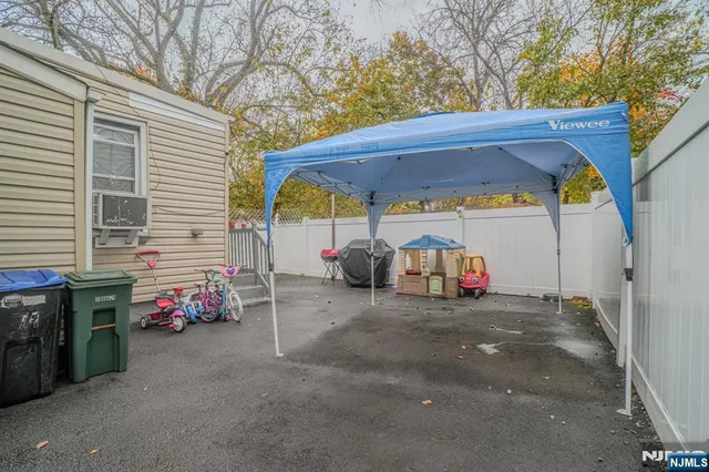 $390,000 | 74 Lincoln Place, Irvington, NJ 07111