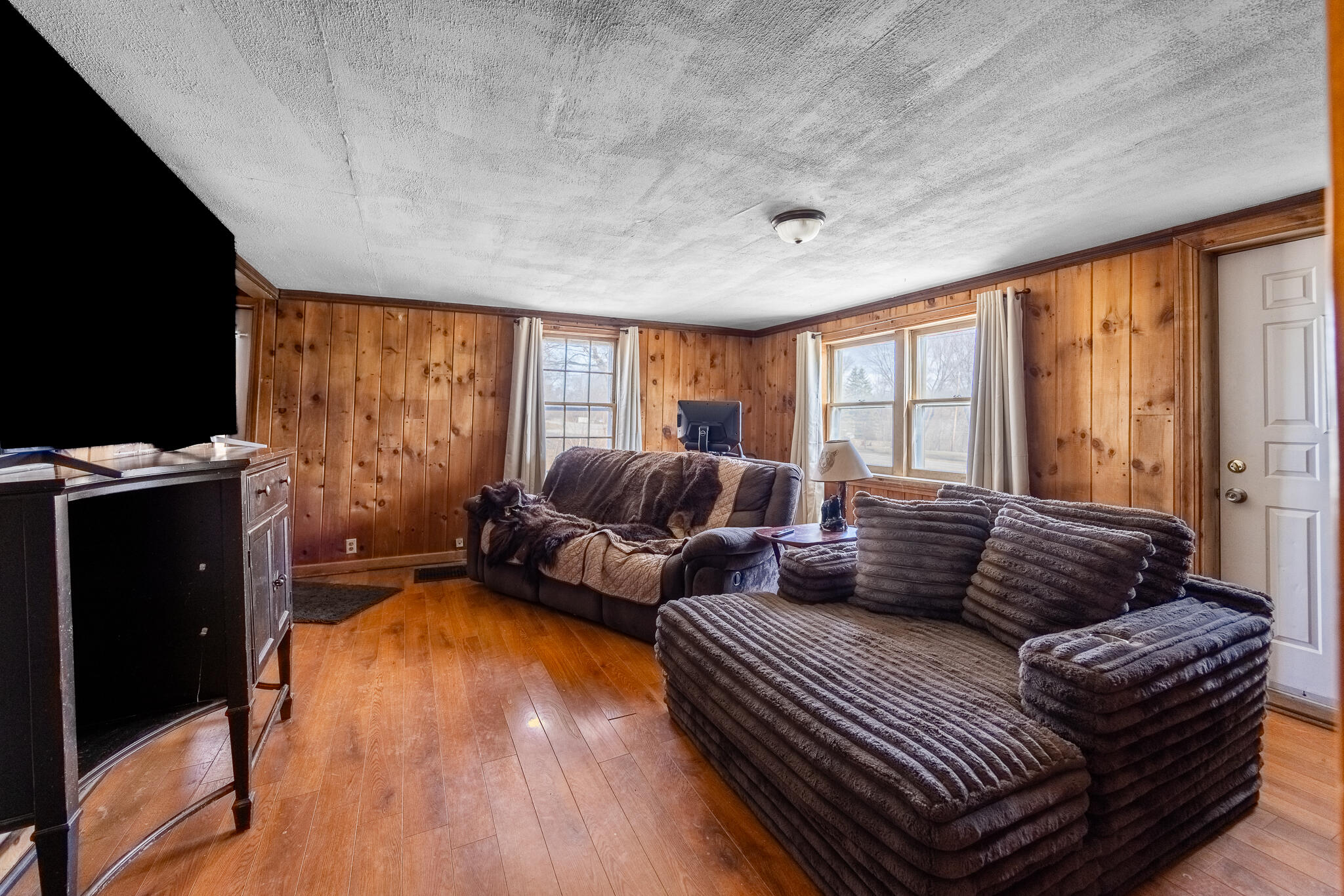 7 Wing Road Levant, ME 04456 - Photo 23 of 38 Living