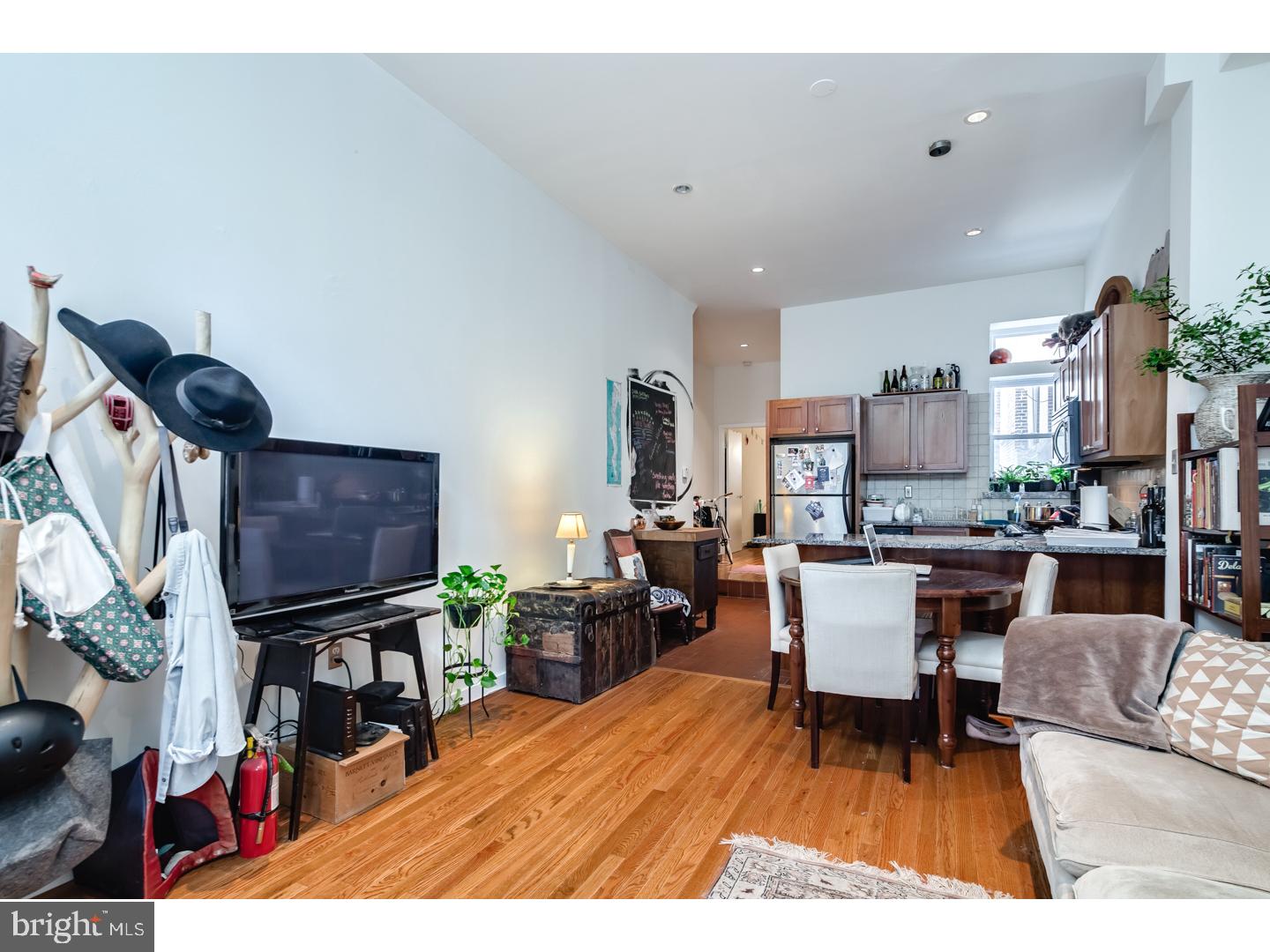 405 Bainbridge Street, Unit A Philadelphia, PA 19147 - Photo 3 of 17