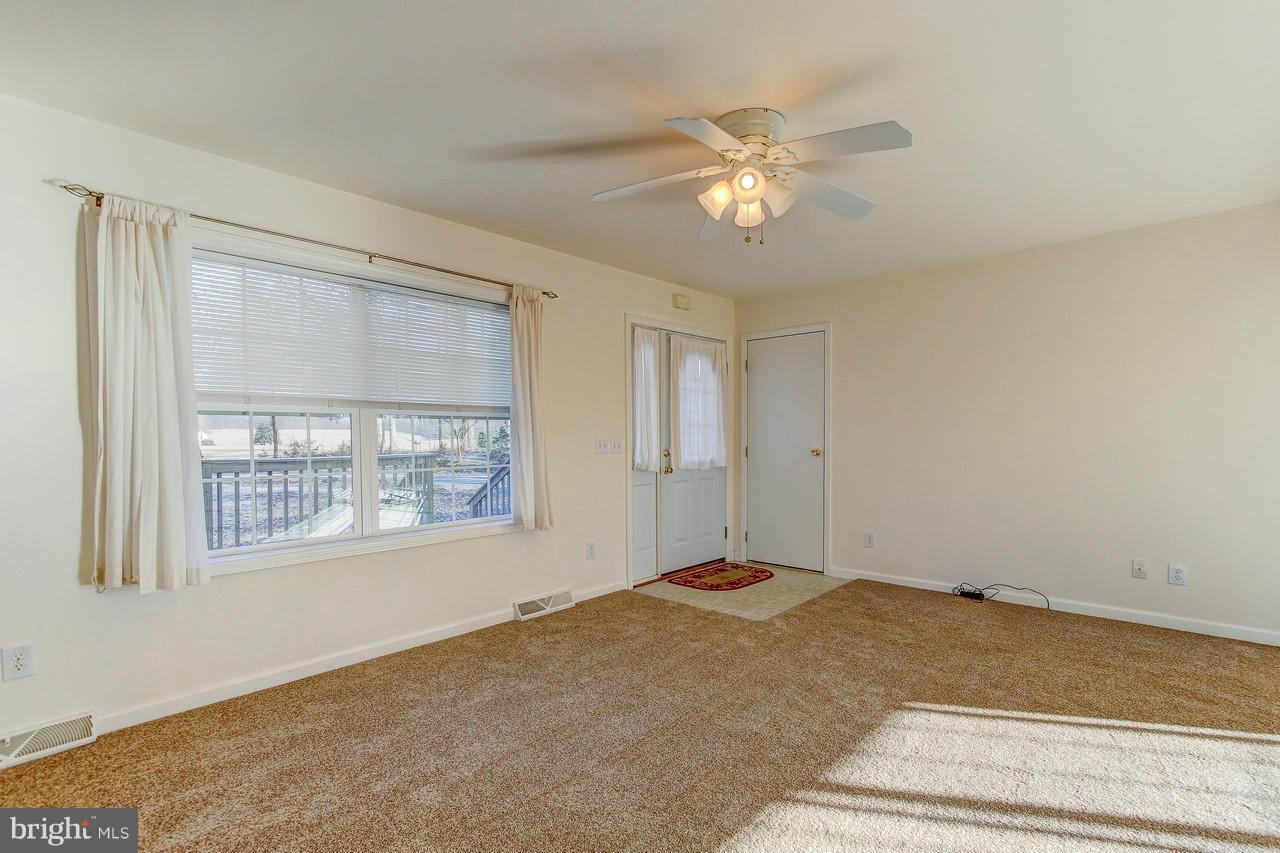 2119 Telegraph Road Pylesville, MD 21132 - Photo 4 of 23 Living Room