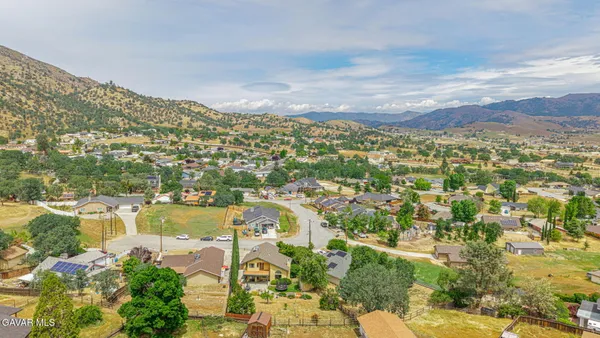 $484,999 | 22812 Retreat Place, Tehachapi, CA 93561