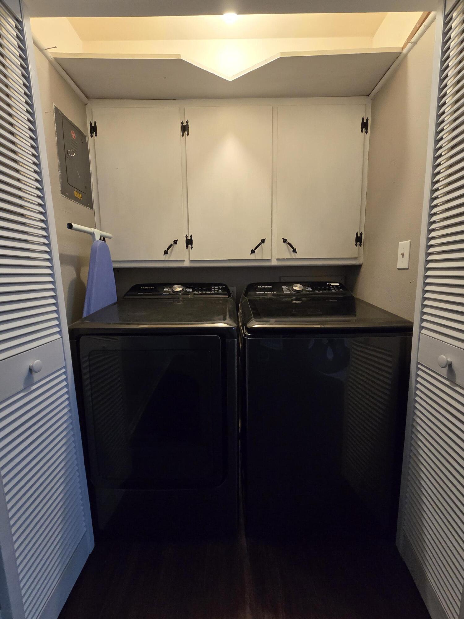 305 North 21st Street Lamesa, TX 79331 - Photo 19 of 23 a view of a refrigerator and window