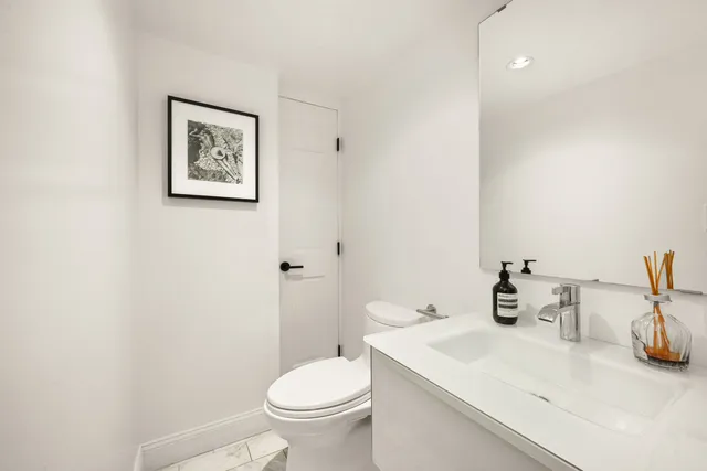 $21,995 | 422 East 84th Street | Upper East Side