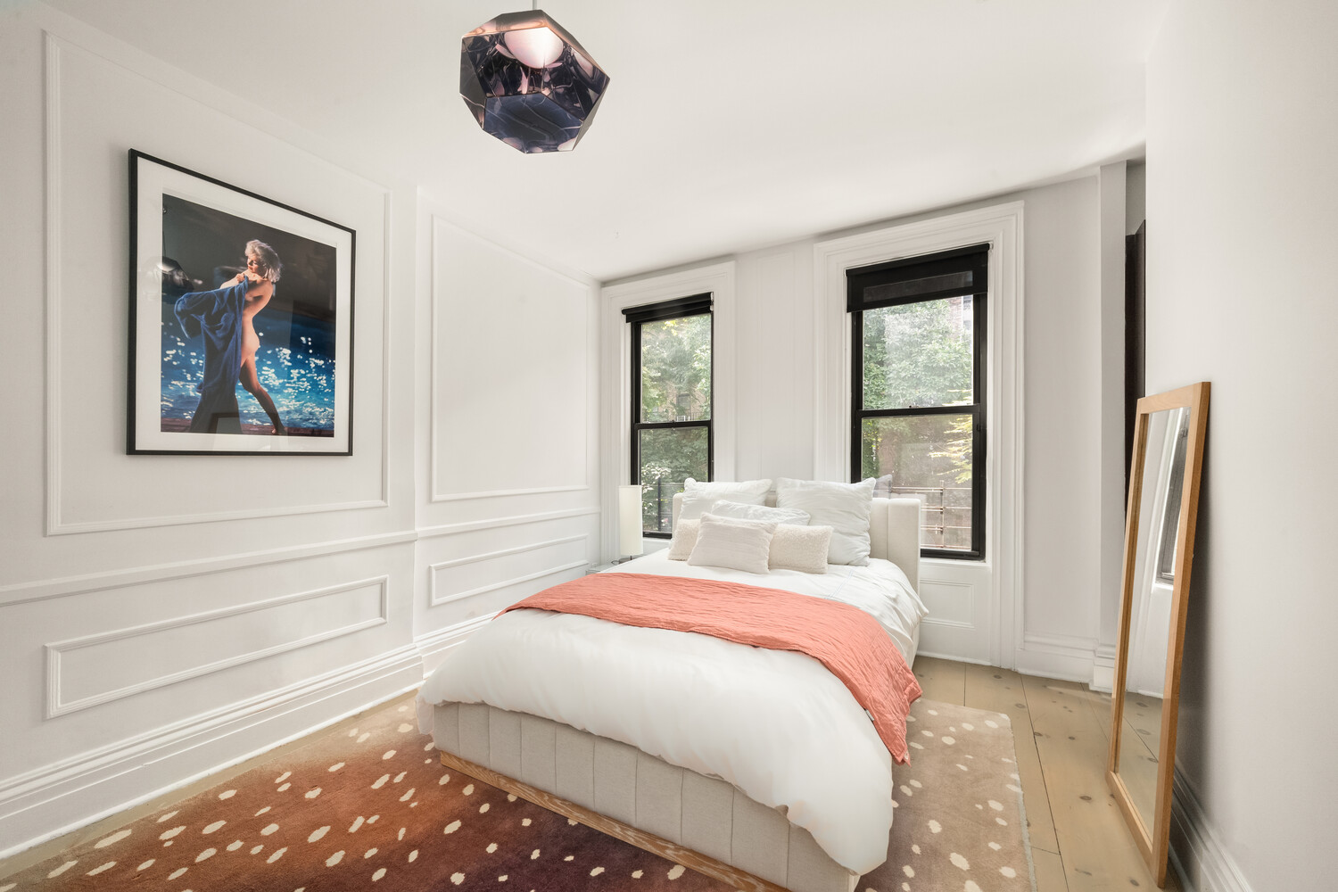 422 East 84th Street Manhattan, NY 10028 - Photo 8 of 24