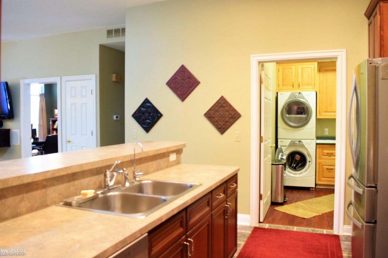 146 Paton Way Romeo, MI 48065 - Photo 15 of 33 Kitchen to Laundry Room