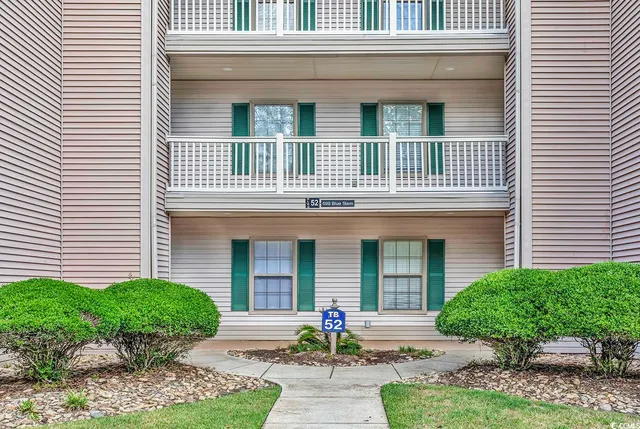 $339,000 | 598 Blue Stem Drive, Unit 52E, Pawleys Island, SC 29585