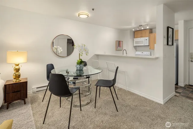 $275,000 | 1616 Summit Avenue, Unit N203, Seattle, WA 98122