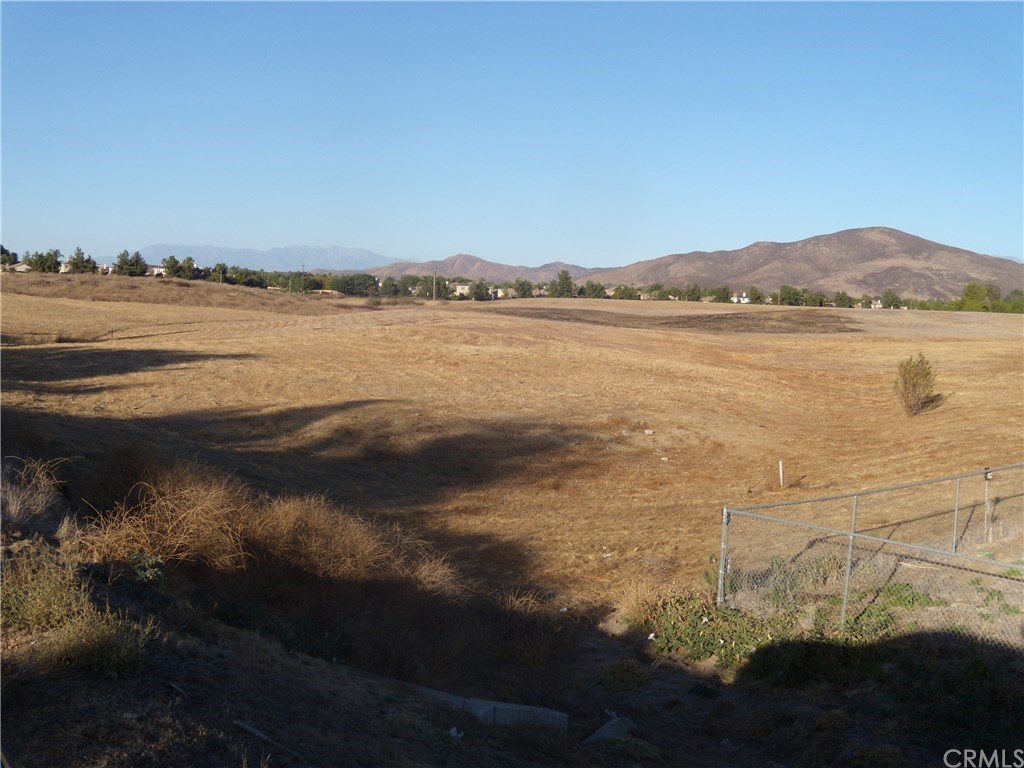5002 Pourroy Road Winchester, CA 92596 - Photo 1 of 15 Gallery Image 1