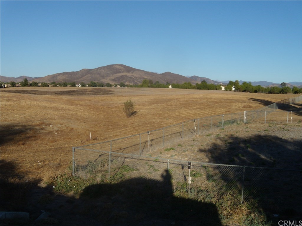 5002 Pourroy Road Winchester, CA 92596 - Photo 3 of 15 Gallery Image 3