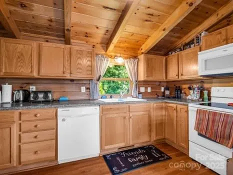 $875,000 | 202 Panorama Drive, Nebo, NC 28761