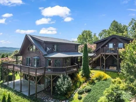 $875,000 | 202 Panorama Drive, Nebo, NC 28761