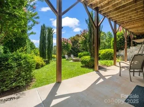 $875,000 | 202 Panorama Drive, Nebo, NC 28761