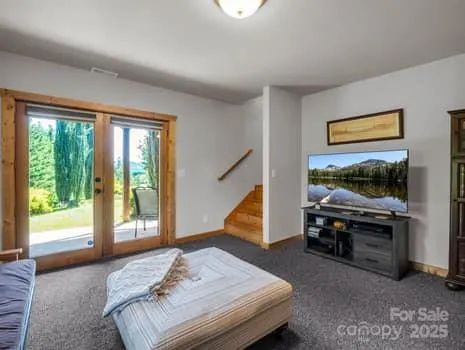 $875,000 | 202 Panorama Drive, Nebo, NC 28761