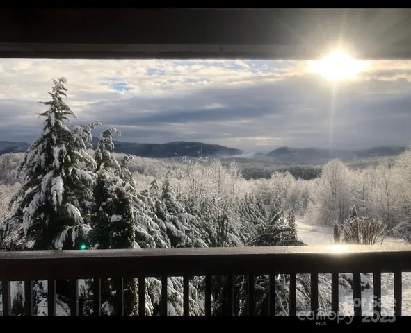 $875,000 | 202 Panorama Drive, Nebo, NC 28761