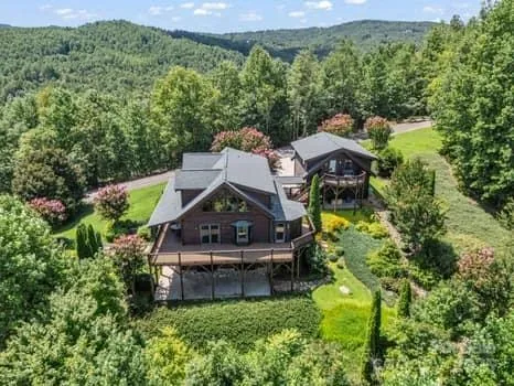 $875,000 | 202 Panorama Drive, Nebo, NC 28761