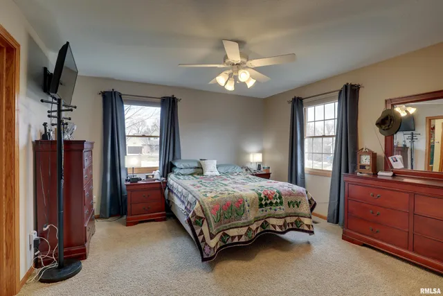 $379,900 | 2414 Lindsey Court, Quincy, IL 62305