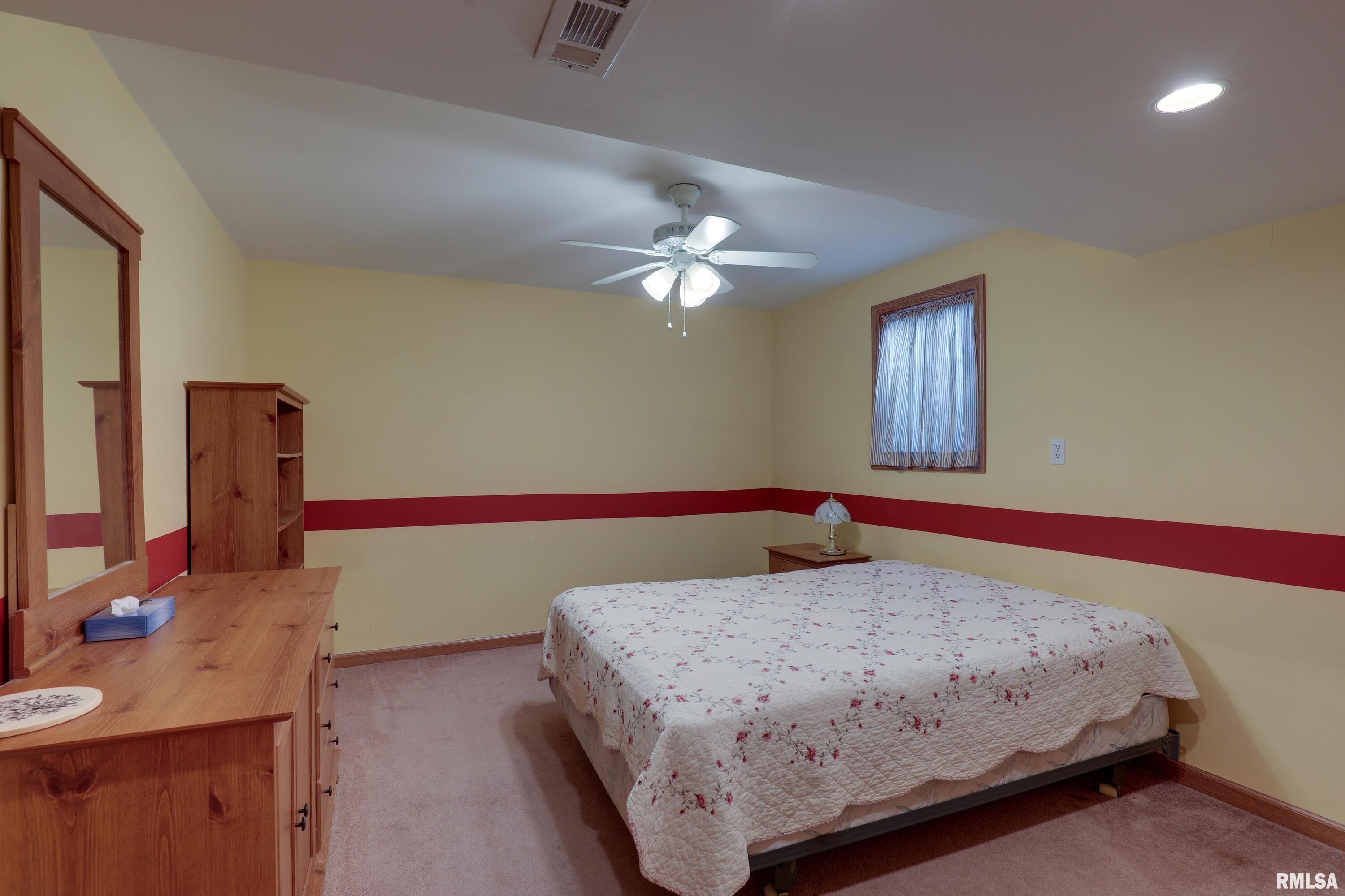 2414 Lindsey Court Quincy, IL 62305 - Photo 20 of 28