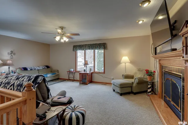 $379,900 | 2414 Lindsey Court, Quincy, IL 62305