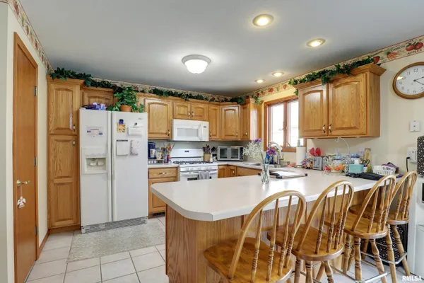 $375,000 | 2414 Lindsey Court, Quincy, IL 62305