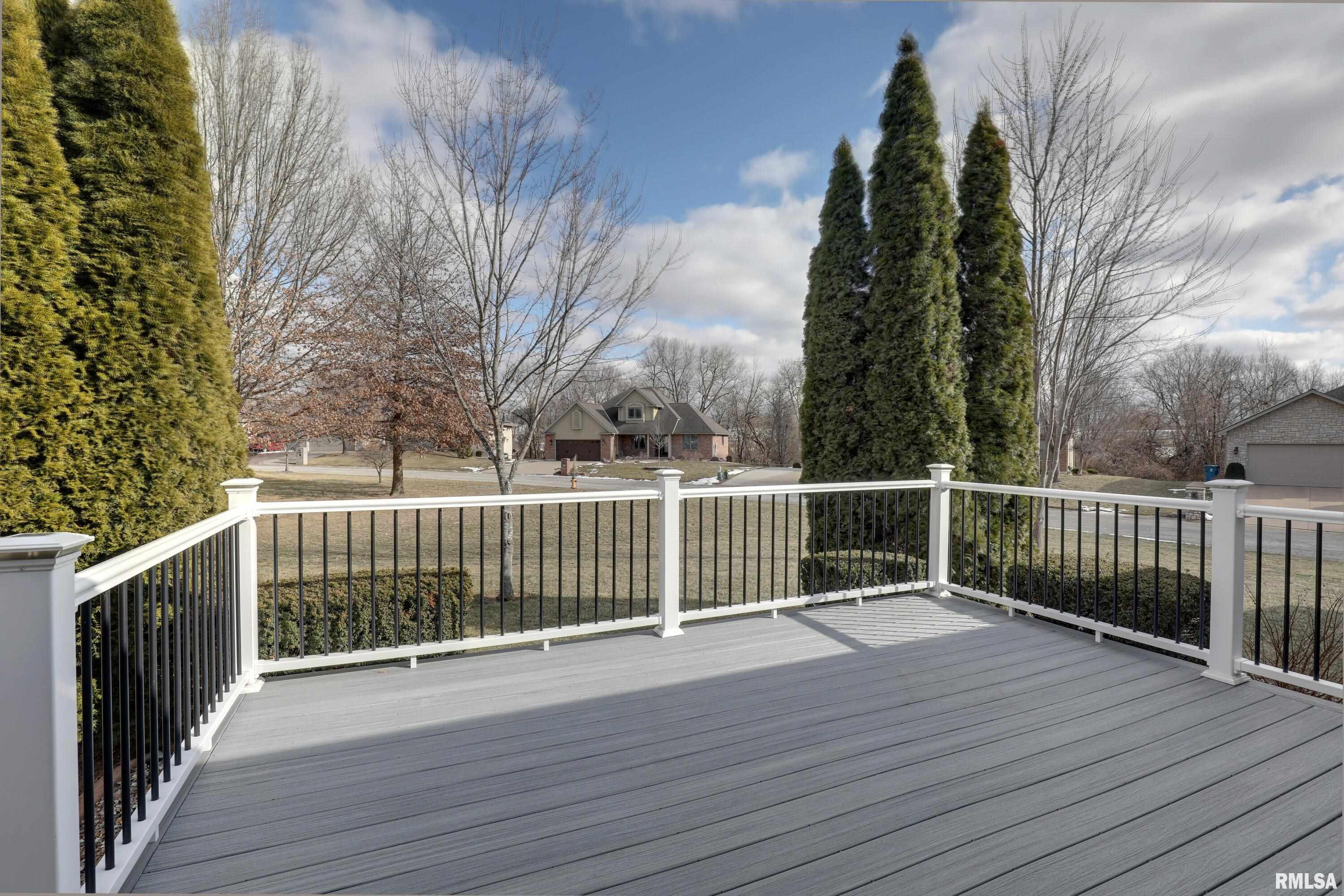 2414 Lindsey Court Quincy, IL 62305 - Photo 10 of 28