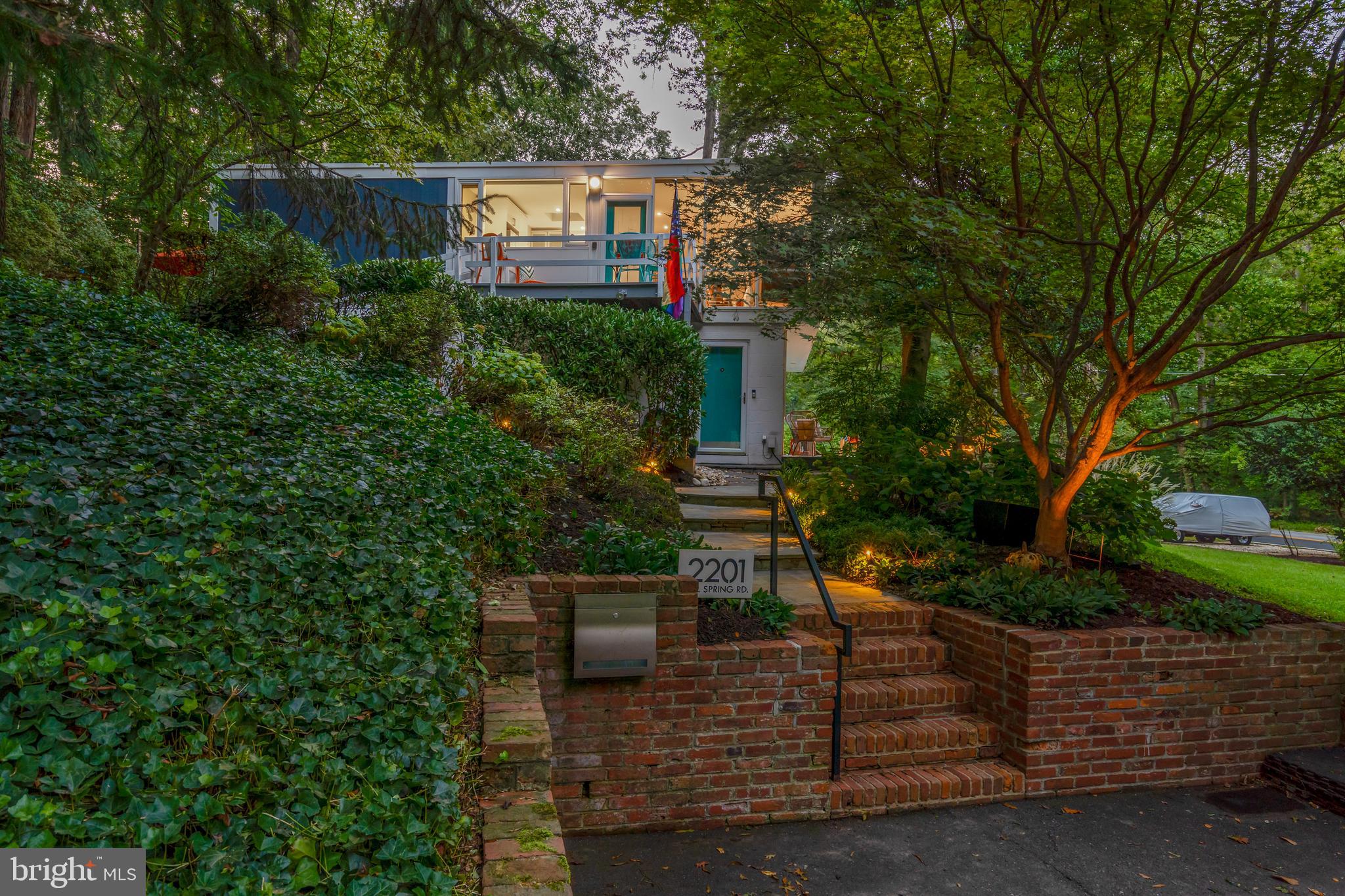 2201 Paul Spring Road Alexandria, VA 22307 - Photo 3 of 24